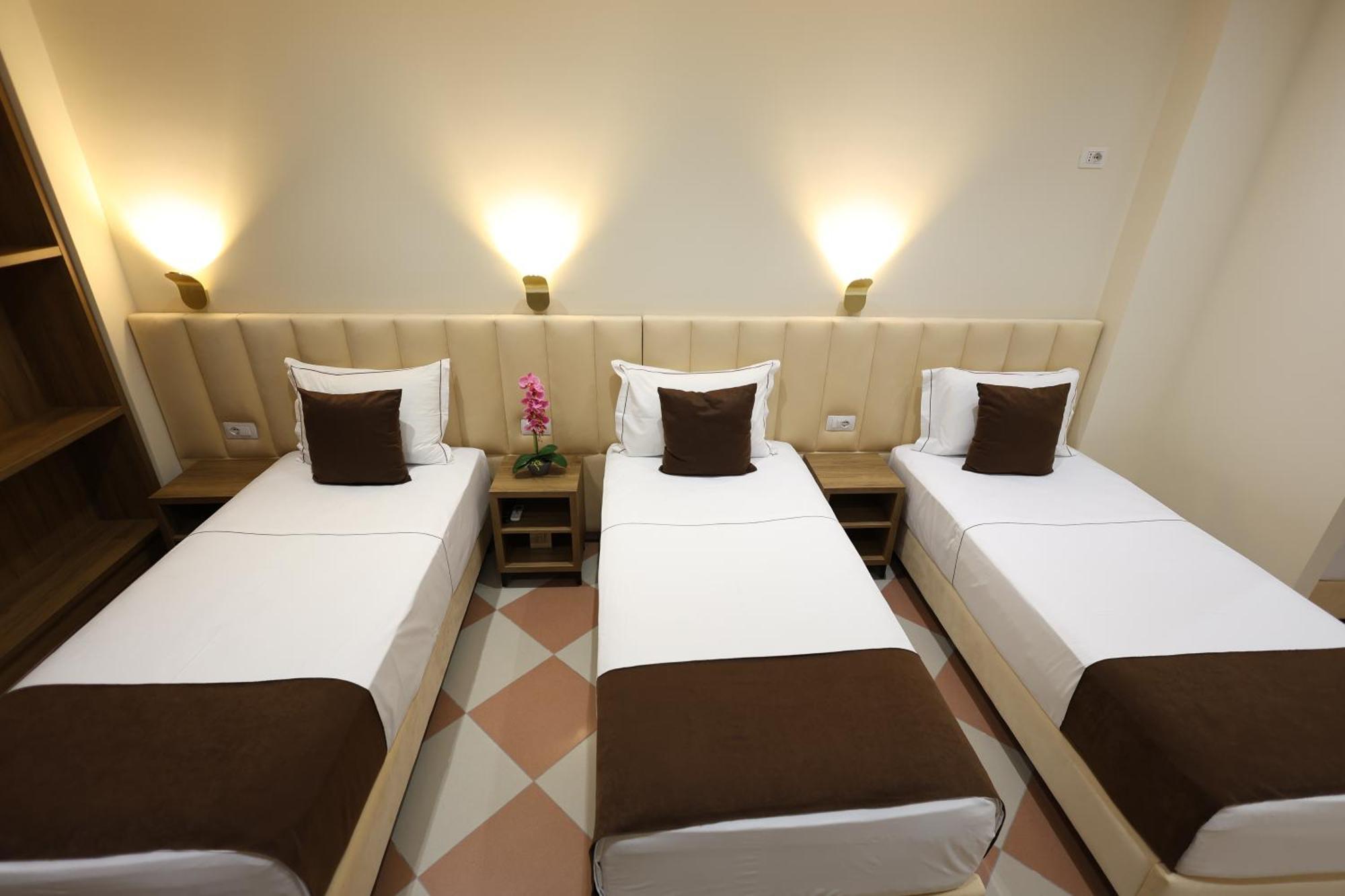 Hotel Mimani Berat Buitenkant foto
