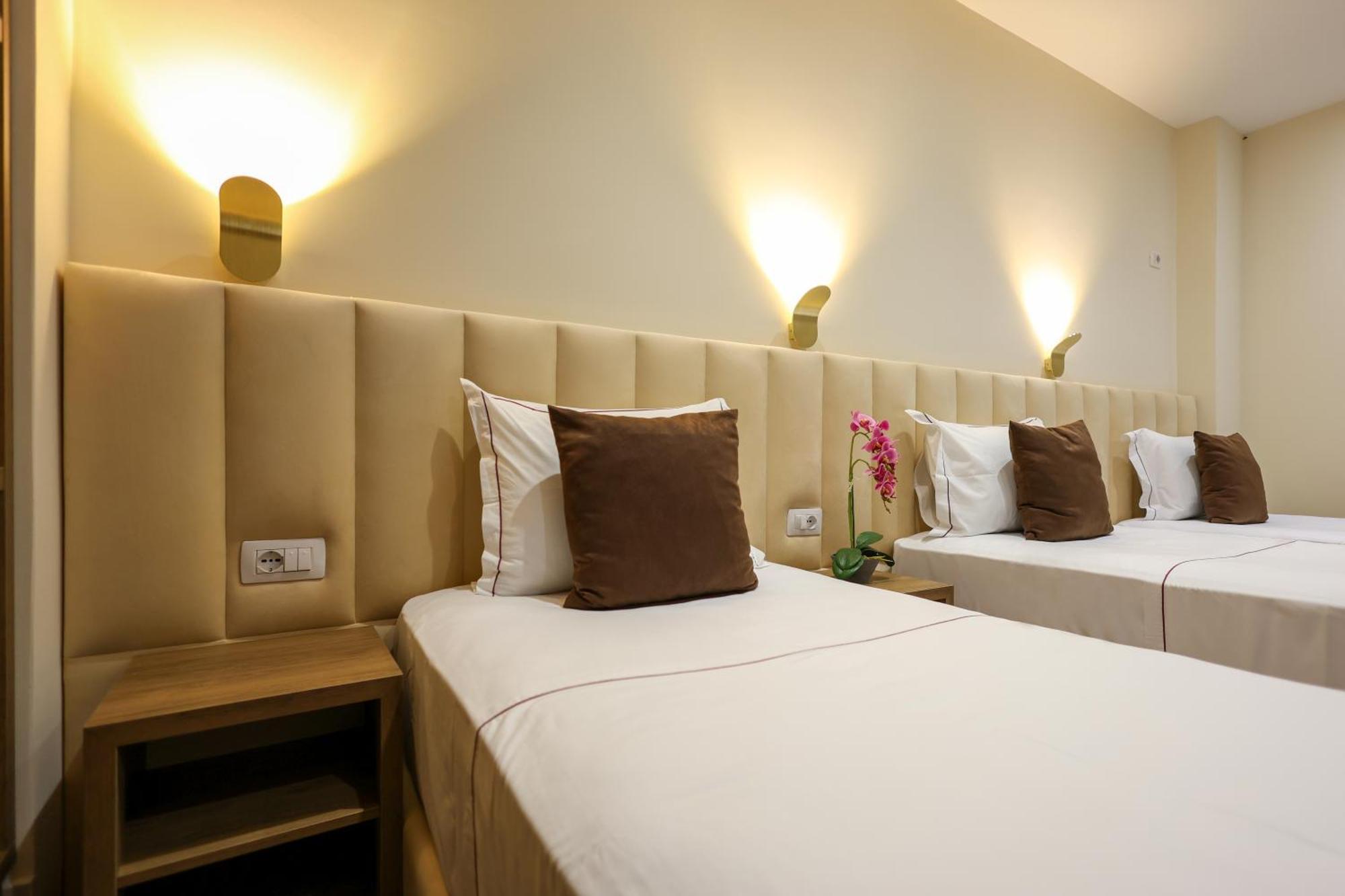 Hotel Mimani Berat Buitenkant foto