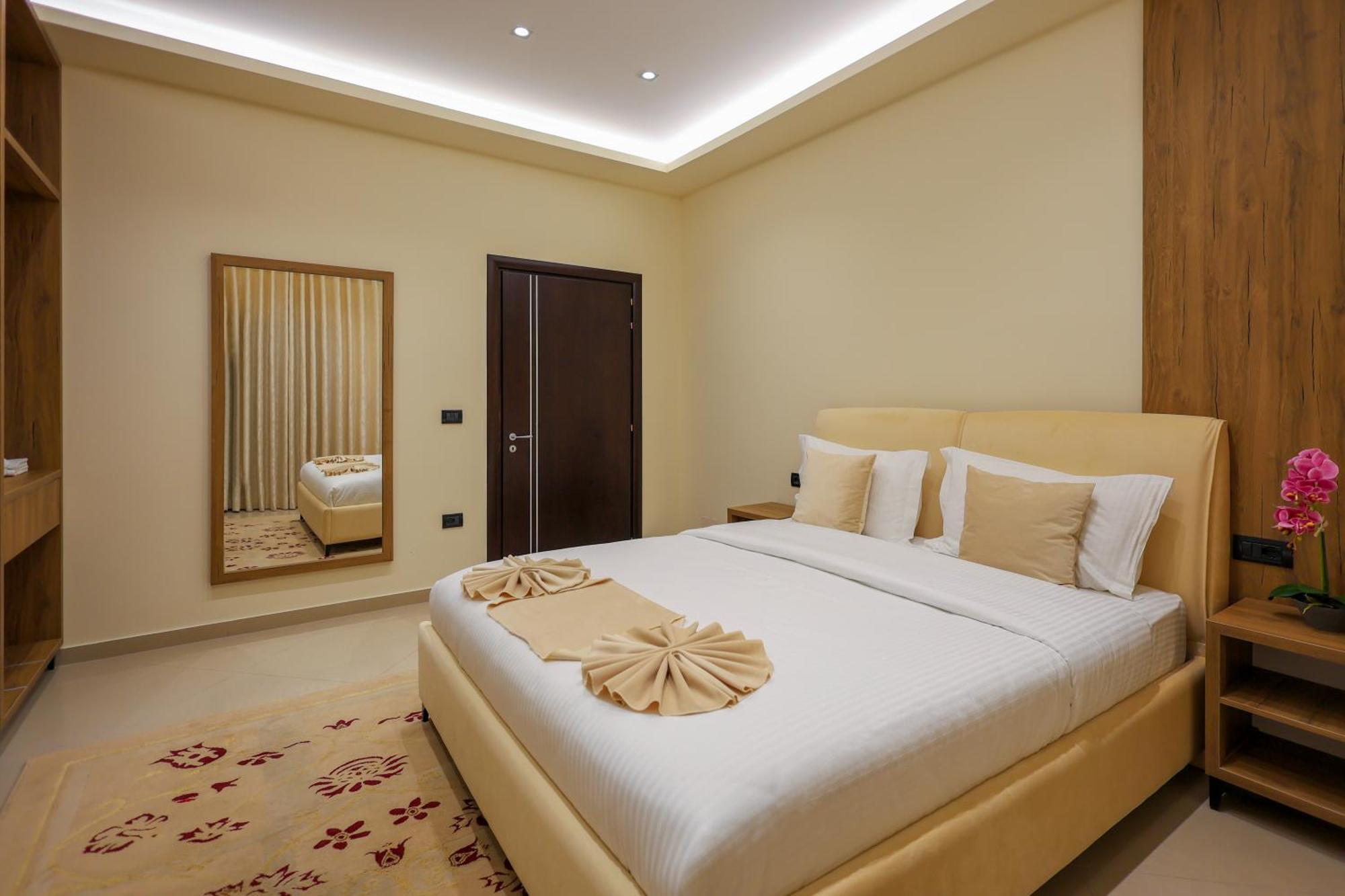Hotel Mimani Berat Buitenkant foto